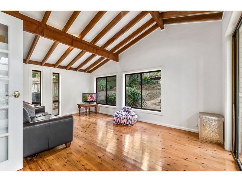 52 Stones Road, Mount Kembla NSW 2526