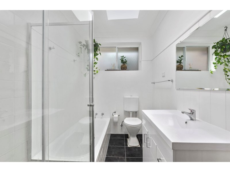 52 Stones Road, Mount Kembla NSW 2526