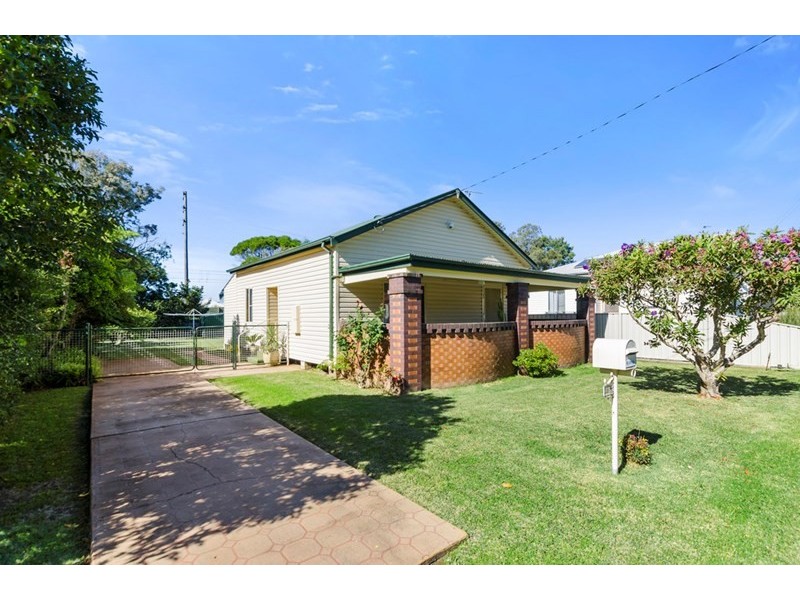 28 Hewitts Avenue, Thirroul NSW 2515