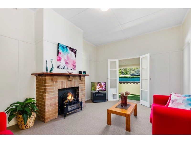 28 Hewitts Avenue, Thirroul NSW 2515