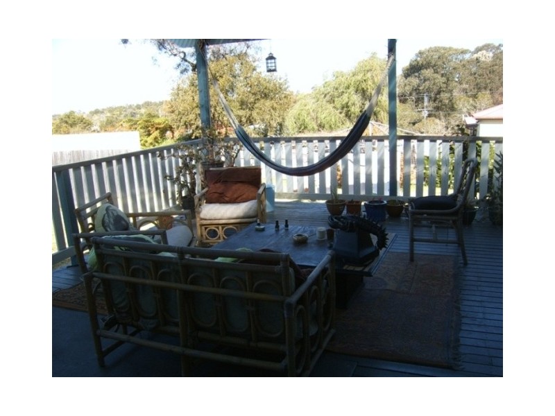 24 Lachlan Street, Thirroul NSW 2515