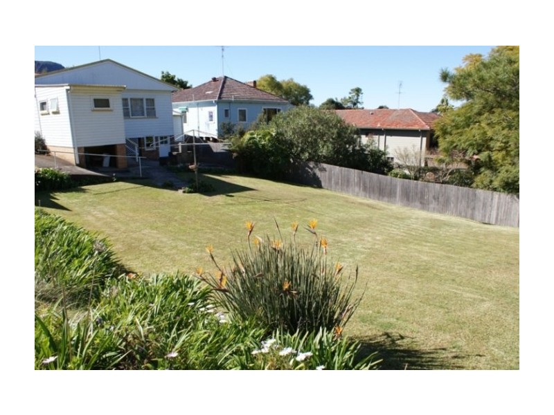 44 High Street, Thirroul NSW 2515