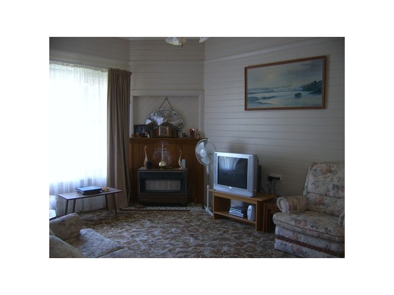 44 High Street, Thirroul NSW 2515