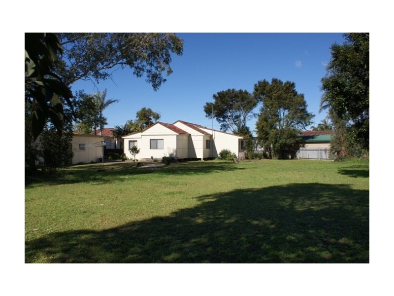 22 Carr Street, Towradgi NSW 2518