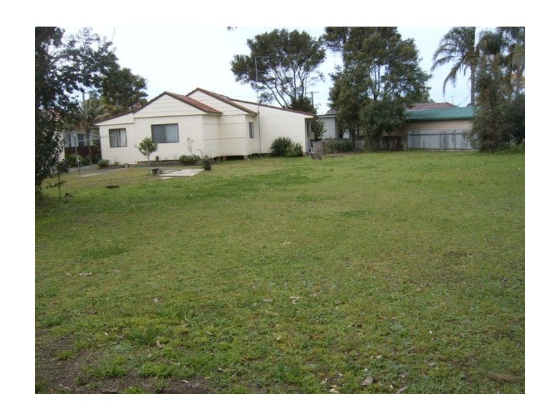 22 Carr Street, Towradgi NSW 2518