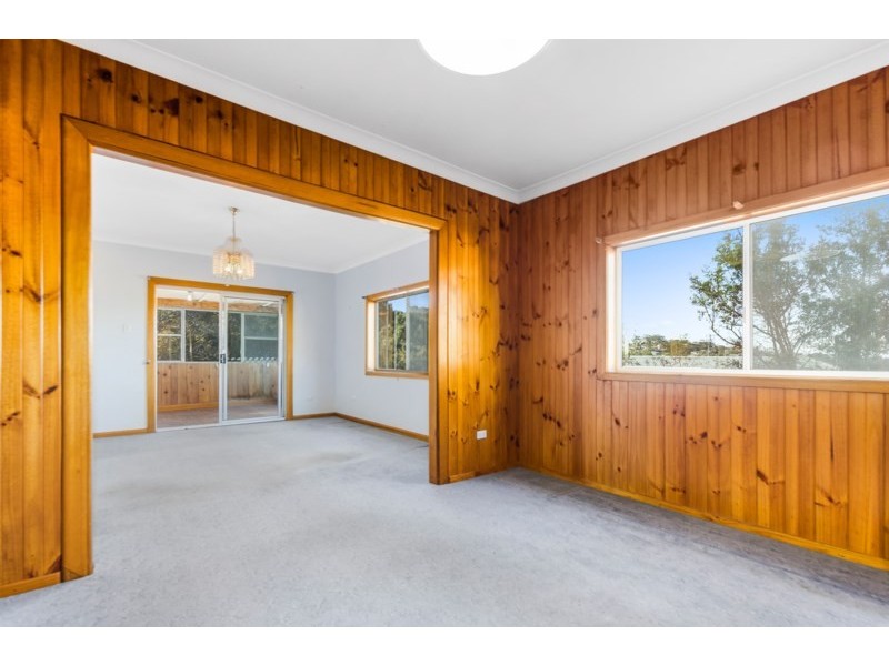 2 Coast Street, Thirroul NSW 2515