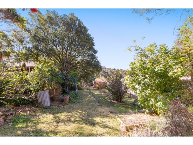 2 Coast Street, Thirroul NSW 2515