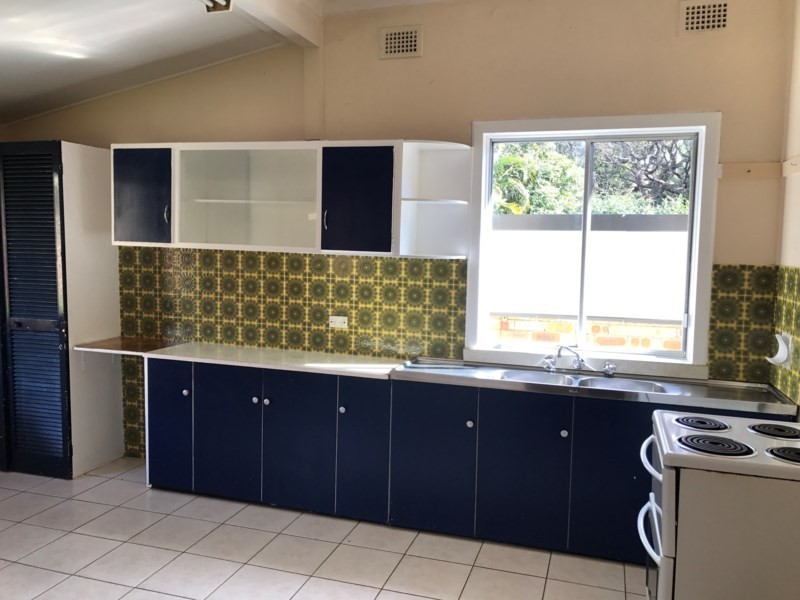 23 Hewitts Avenue, Thirroul NSW 2515