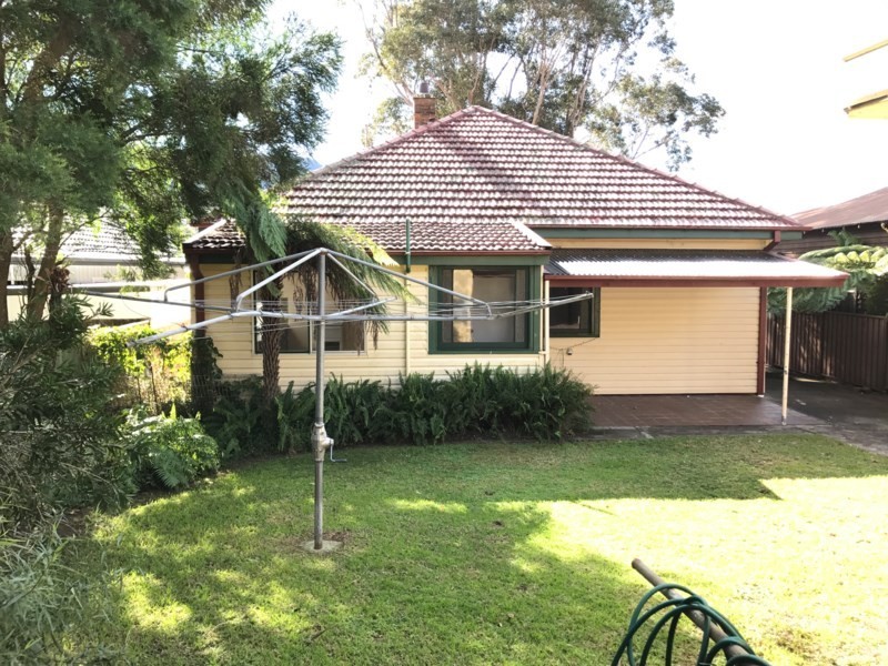 23 Hewitts Avenue, Thirroul NSW 2515