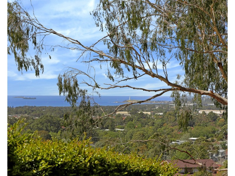 30 Cresting Avenue, Corrimal NSW 2518