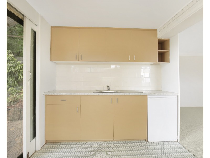 30 Cresting Avenue, Corrimal NSW 2518