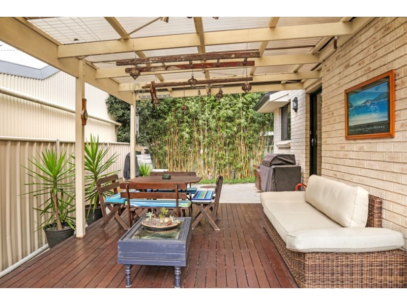 8/26 Popes Road, Woonona NSW 2517