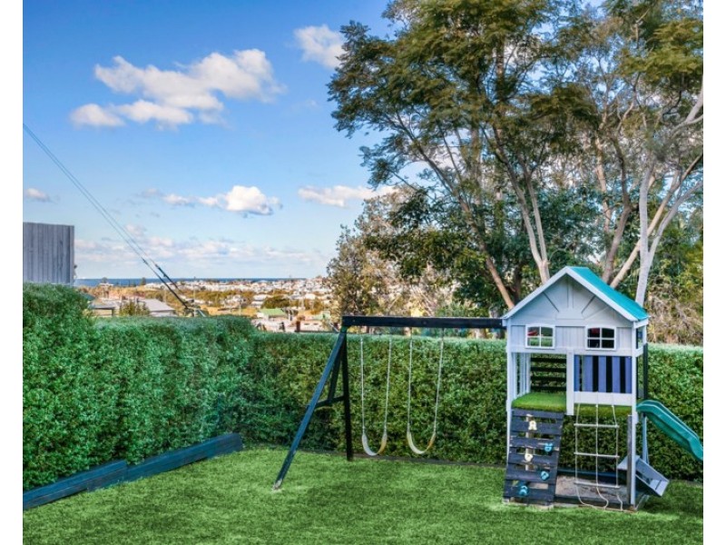 11 Mason Street, Thirroul NSW 2515