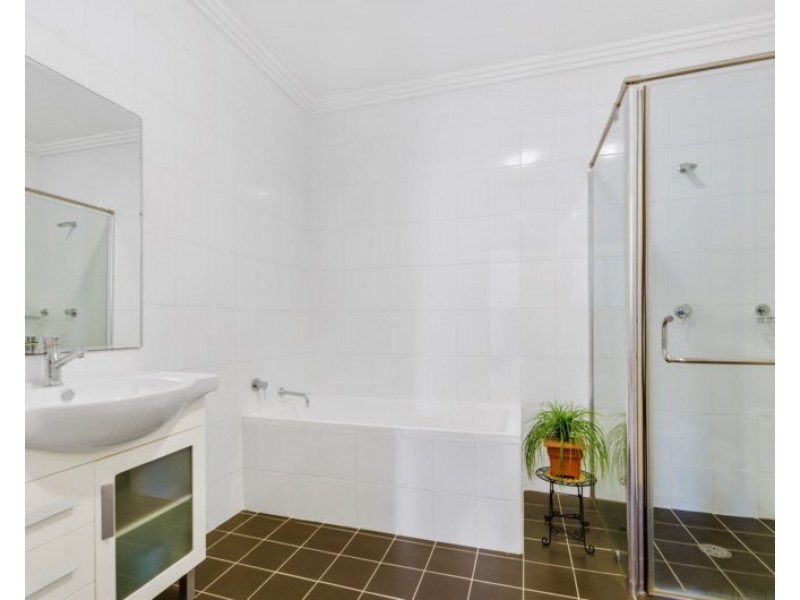 8/15 Stuart Street, Helensburgh NSW 2508