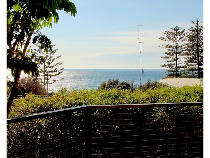 818A Lawrence Hargrave Drive, Coledale NSW 2515