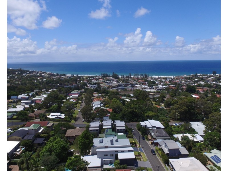 17 Seaview Terrace, Thirroul NSW 2515