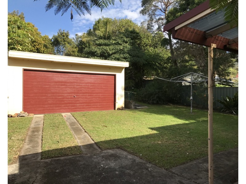 23 Hewitts Avenue, Thirroul NSW 2515