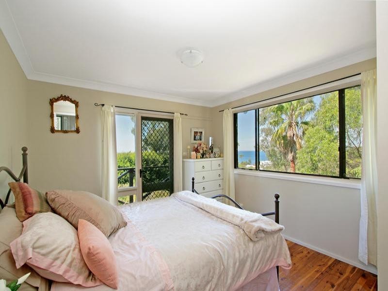 38 Squires Crescent, Coledale NSW 2515