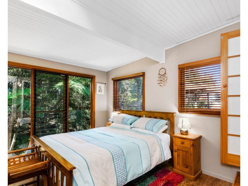 13 Cornock Avenue, Thirroul NSW 2515