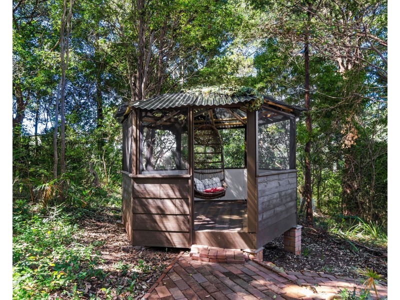 13 Cornock Avenue, Thirroul NSW 2515