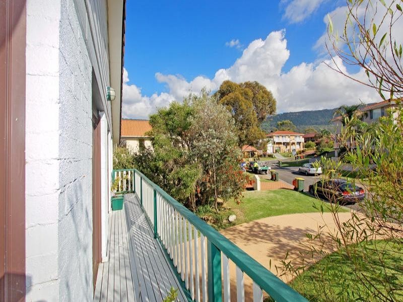 17 Seabreeze Place, Thirroul NSW 2515
