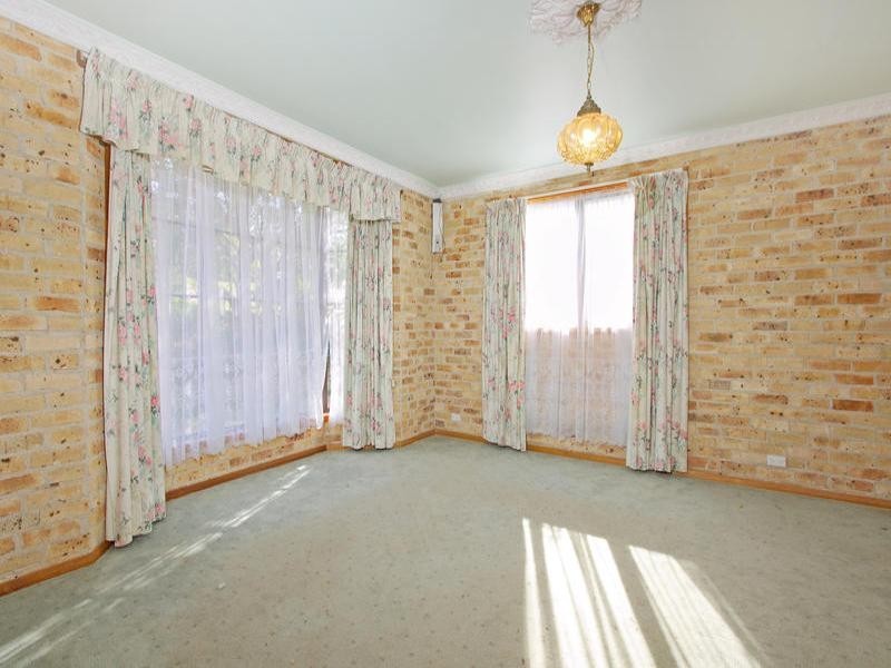 17 Seabreeze Place, Thirroul NSW 2515