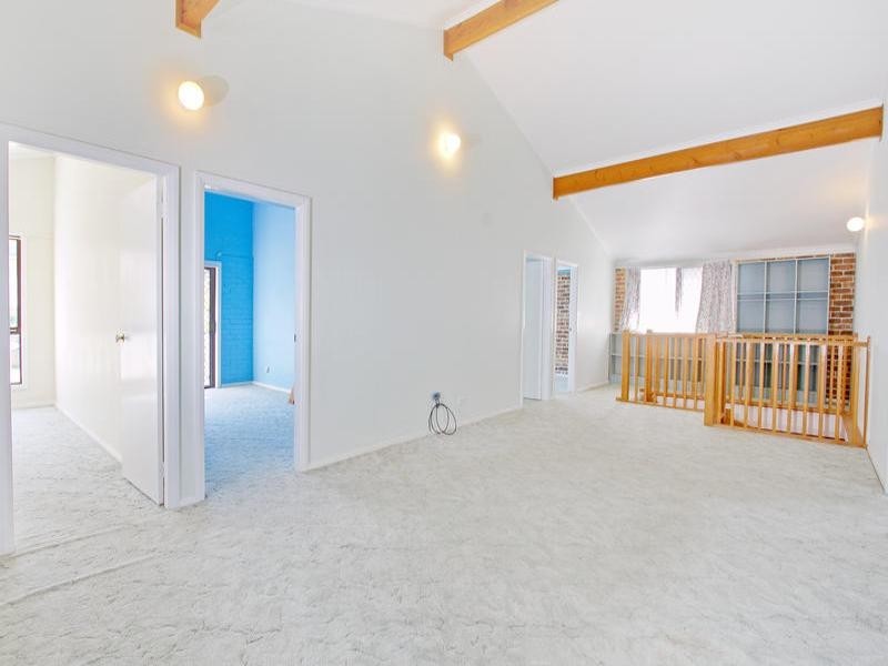 17 Seabreeze Place, Thirroul NSW 2515