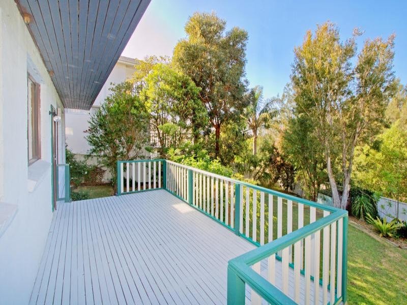 17 Seabreeze Place, Thirroul NSW 2515