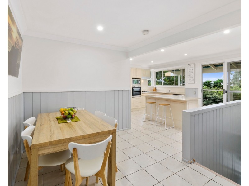 4 Treetop Glen, Thirroul NSW 2515