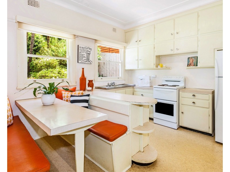 48 Railway Avenue, Austinmer NSW 2515