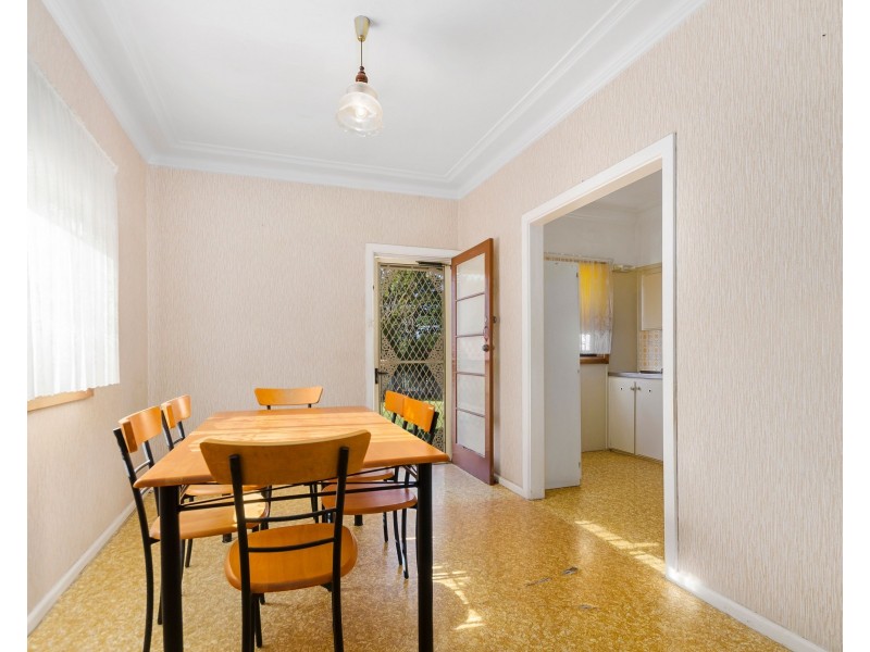 13 Railway Parade, Woonona NSW 2517