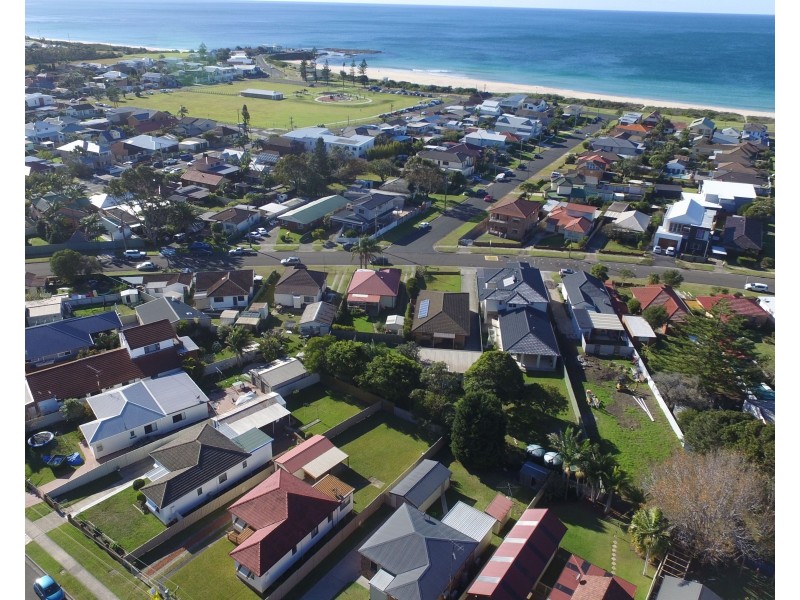 13 Railway Parade, Woonona NSW 2517