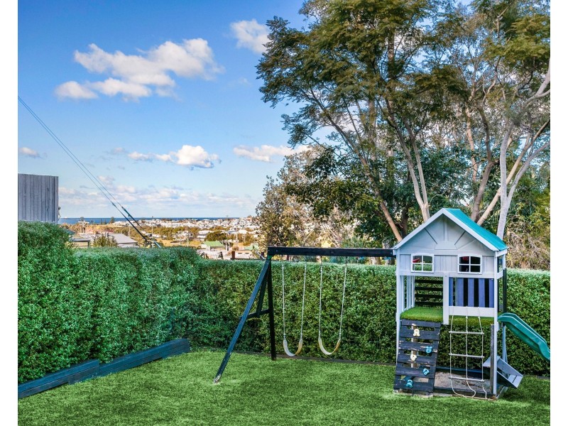 11 Mason Street, Thirroul NSW 2515