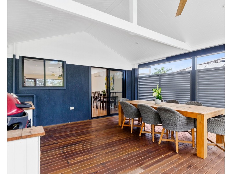 28 Kanangra Drive, Thirroul NSW 2515