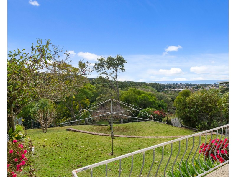 72 Gahans Avenue, Woonona NSW 2517