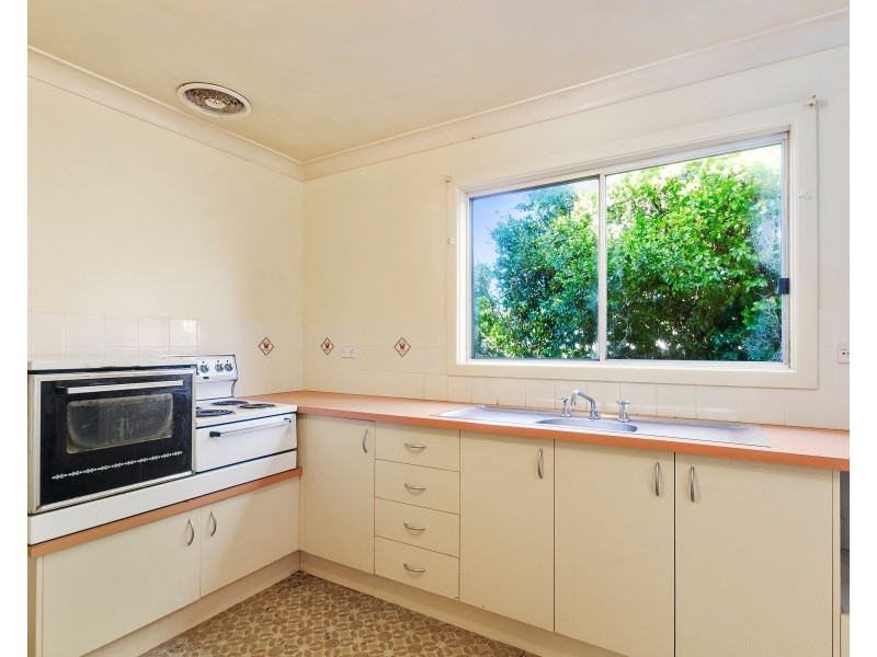 30 Hewitts Avenue, Thirroul NSW 2515