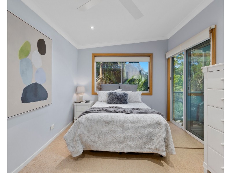 27 Arunta Drive, Thirroul NSW 2515