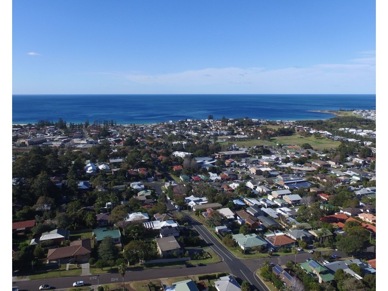 27 Arunta Drive, Thirroul NSW 2515