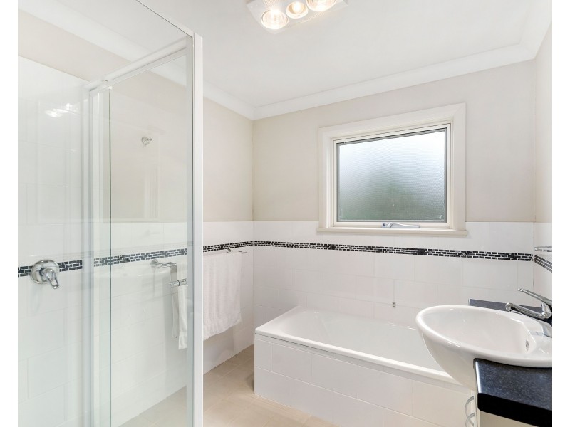 1/2C Lachlan Street, Thirroul NSW 2515