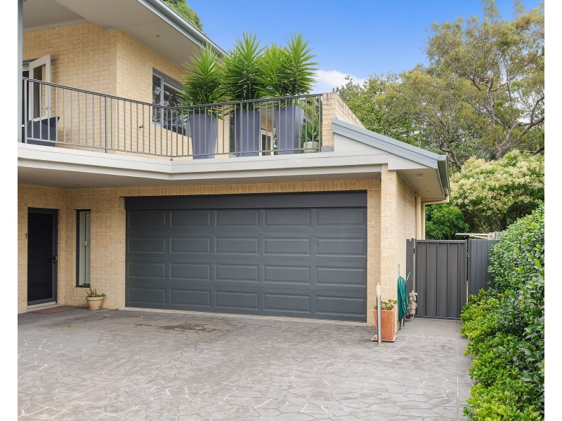1/2C Lachlan Street, Thirroul NSW 2515