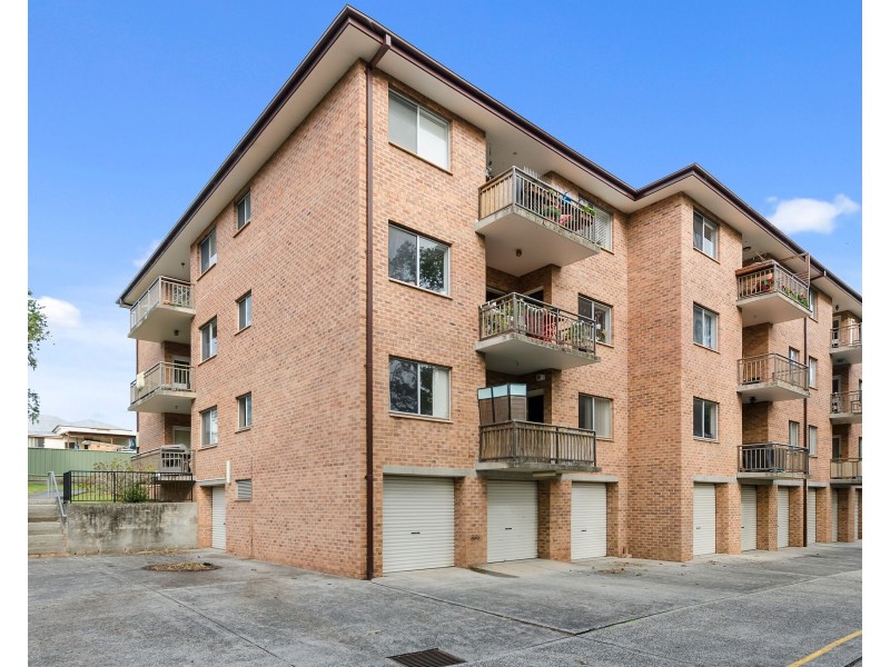 2/6 Pitman Lane, Woonona NSW 2517