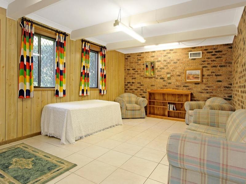 4 Cornock Avenue, Thirroul NSW 2515