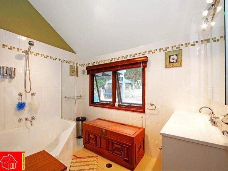 14 Joanne Street, Woonona NSW 2517