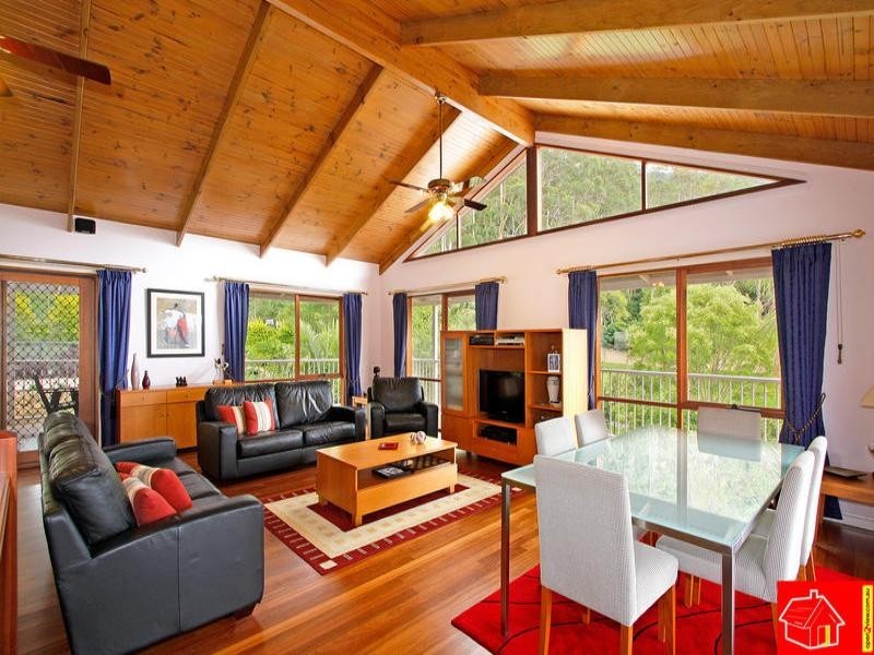 7 Parkwood Grove, Thirroul NSW 2515