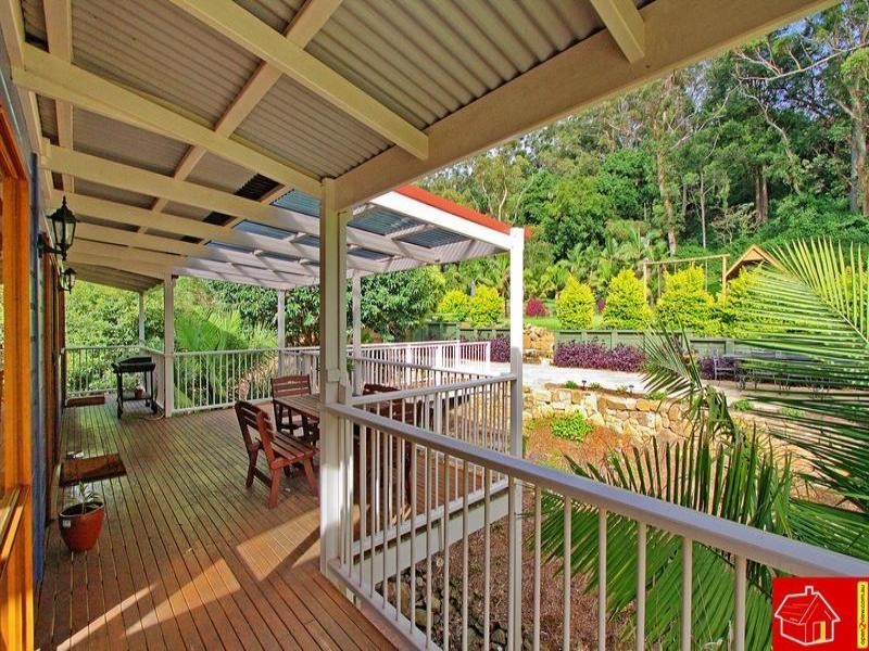 7 Parkwood Grove, Thirroul NSW 2515