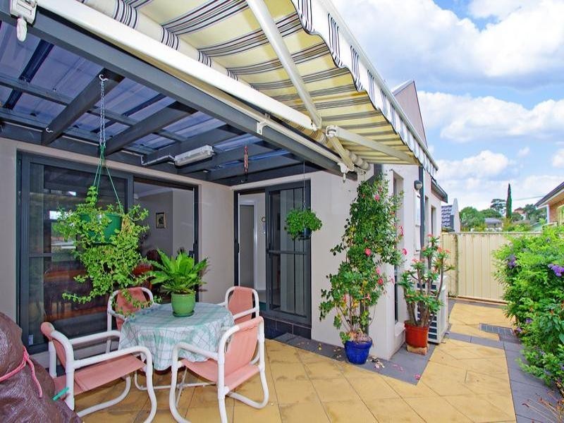 2/6 Barker Street, Balgownie NSW 2519