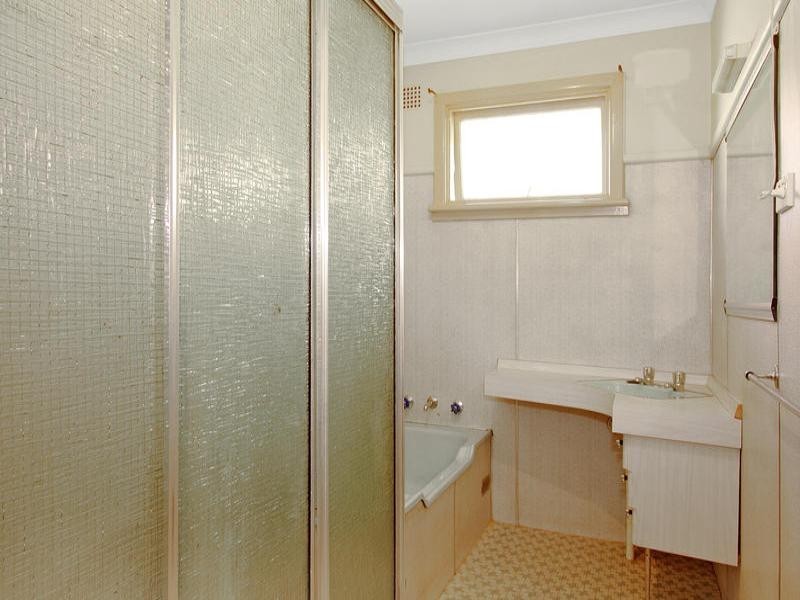 137 Princes Highway, Bulli NSW 2516