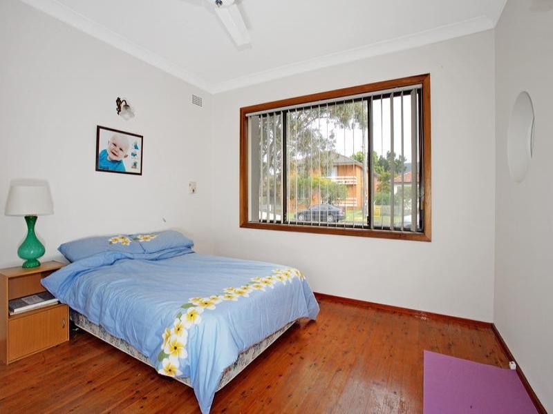 15 Byron Street, Bellambi NSW 2518