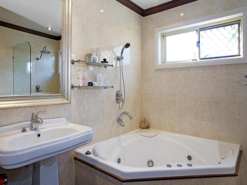 9 Young Street, Coledale NSW 2515