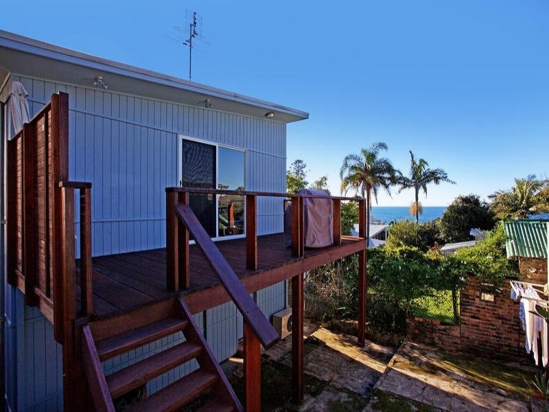 9 Young Street, Coledale NSW 2515